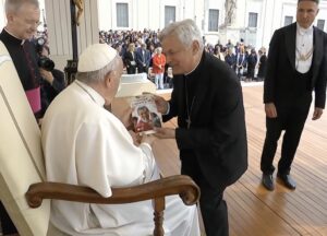 Mons. Cornacchia ospite della trasmissione “Il diario di Papa Francesco” – Luce e vita