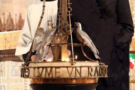 Il 4 ottobre. I nomi delle vittime del Covid ad Assisi con san Francesco — Arcidiocesi Bari-Bitonto