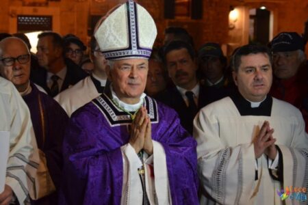 Ognissanti e Defunti, le celebrazioni presiedute dal vescovo Domenico – Diocesi di Molfetta-Ruvo-Giovinazzo-Terlizzi