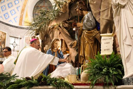 Omelia di Mons. Sabino Iannuzzi durante la Santa Messa della Notte di Natale – Diocesi di Castellaneta